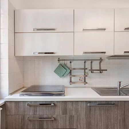 Casale 112 - 5' From The Center Apartman *